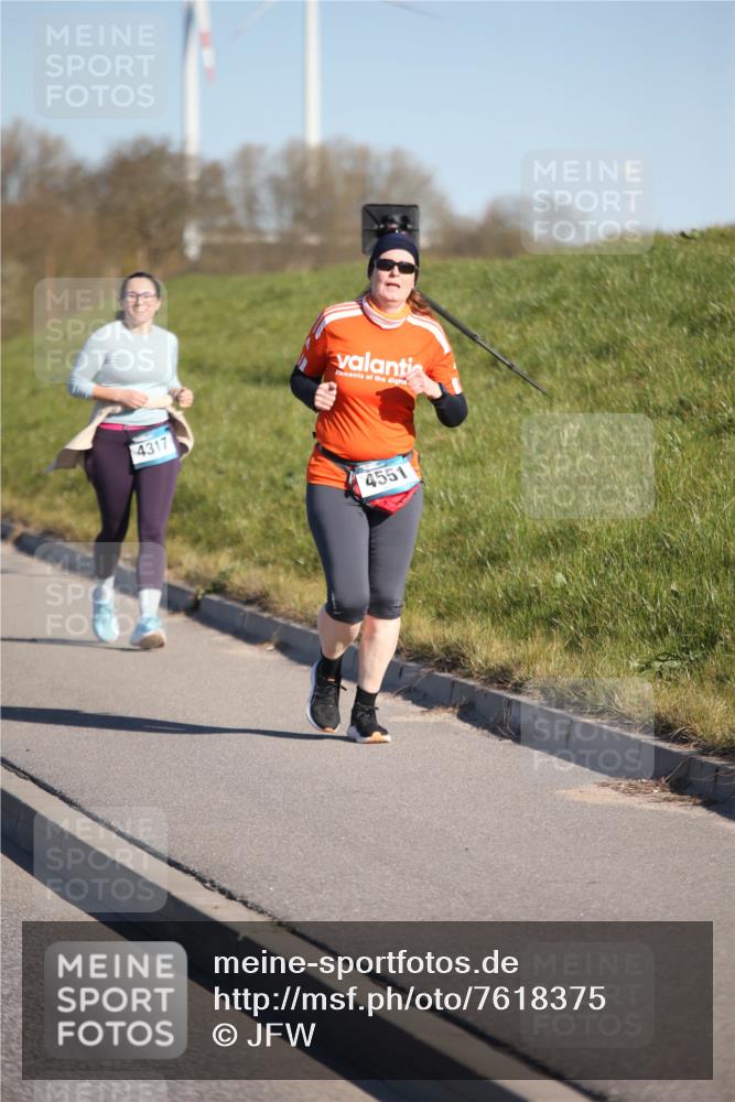 06.04.2025 - 44. Internationalen Wilhelmsburger Insellauf Jannik Wohlers http://msf.ph/oto/7618375 06.04.2025 09:48:17 Laufen 4317, 4551 meine-sportfotos.de