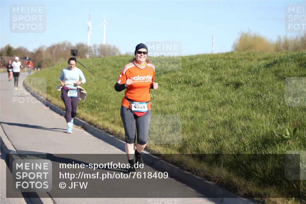 06.04.2025 - 44. Internationalen Wilhelmsburger Insellauf Jannik Wohlers http://msf.ph/oto/7618409 06.04.2025 09:48:21 Laufen 4317, 4551 meine-sportfotos.de