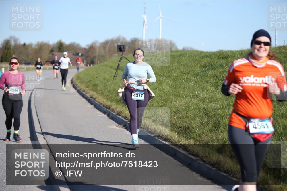 06.04.2025 - 44. Internationalen Wilhelmsburger Insellauf Jannik Wohlers http://msf.ph/oto/7618423 06.04.2025 09:48:22 Laufen 4309, 4317, 4551 meine-sportfotos.de