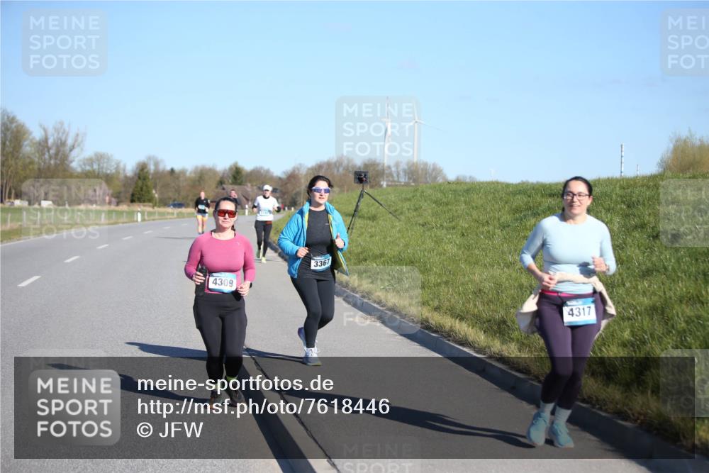 06.04.2025 - 44. Internationalen Wilhelmsburger Insellauf Jannik Wohlers http://msf.ph/oto/7618446 06.04.2025 09:48:24 Laufen 4309, 3367, 4317 meine-sportfotos.de