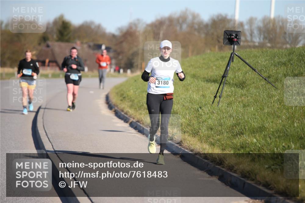 06.04.2025 - 44. Internationalen Wilhelmsburger Insellauf Jannik Wohlers http://msf.ph/oto/7618483 06.04.2025 09:48:27 Laufen 3180 meine-sportfotos.de