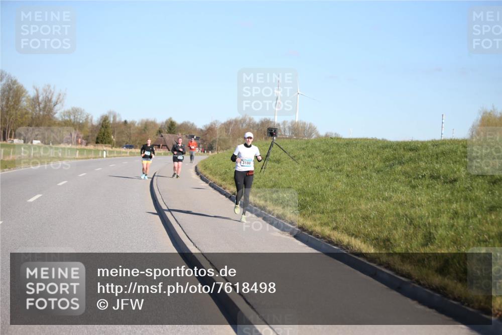06.04.2025 - 44. Internationalen Wilhelmsburger Insellauf Jannik Wohlers http://msf.ph/oto/7618498 06.04.2025 09:48:29 Laufen 3180 meine-sportfotos.de