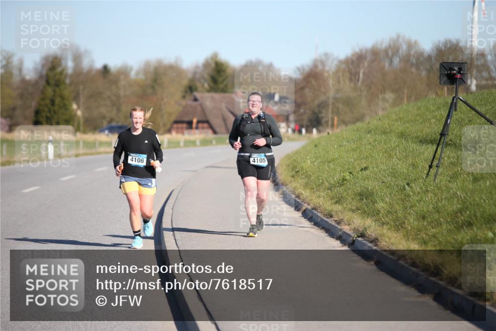 06.04.2025 - 44. Internationalen Wilhelmsburger Insellauf Jannik Wohlers http://msf.ph/oto/7618517 06.04.2025 09:48:34 Laufen 4105, 4106 meine-sportfotos.de