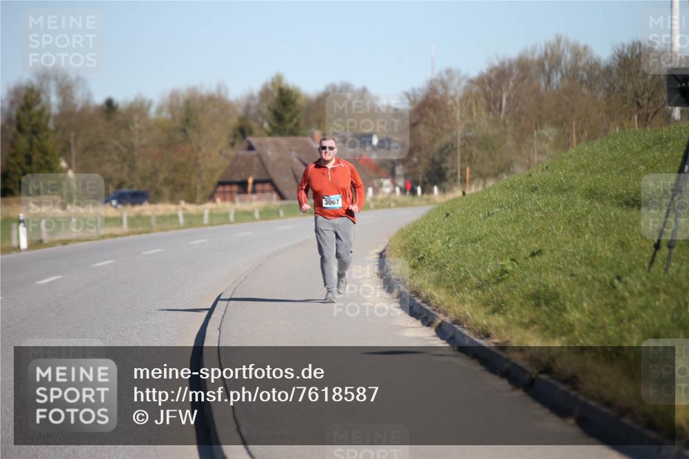 06.04.2025 - 44. Internationalen Wilhelmsburger Insellauf Jannik Wohlers http://msf.ph/oto/7618587 06.04.2025 09:48:44 Laufen 3067 meine-sportfotos.de