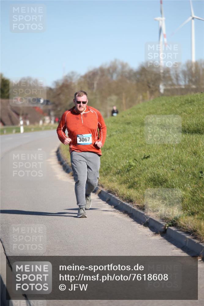 06.04.2025 - 44. Internationalen Wilhelmsburger Insellauf Jannik Wohlers http://msf.ph/oto/7618608 06.04.2025 09:48:49 Laufen 3067 meine-sportfotos.de