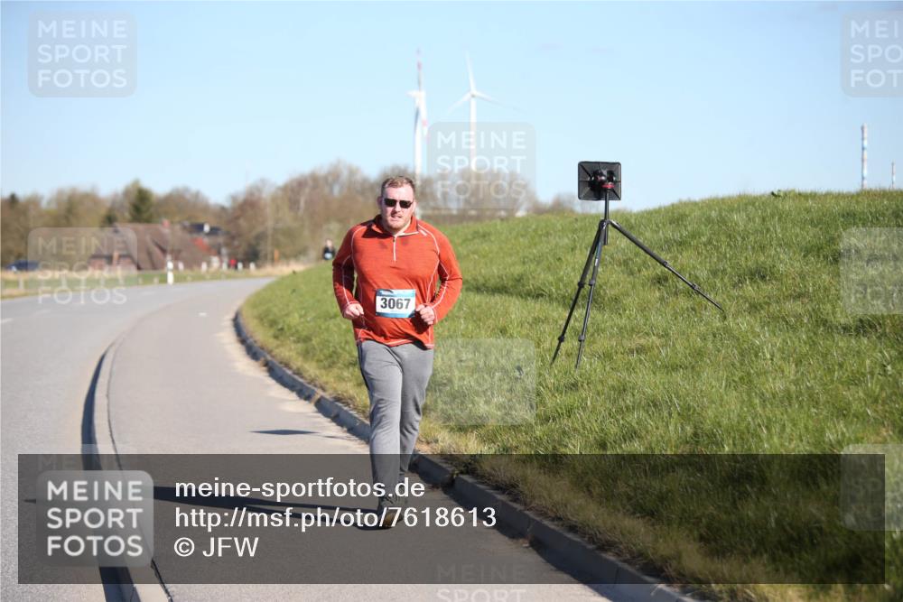 06.04.2025 - 44. Internationalen Wilhelmsburger Insellauf Jannik Wohlers http://msf.ph/oto/7618613 06.04.2025 09:48:51 Laufen 3067 meine-sportfotos.de