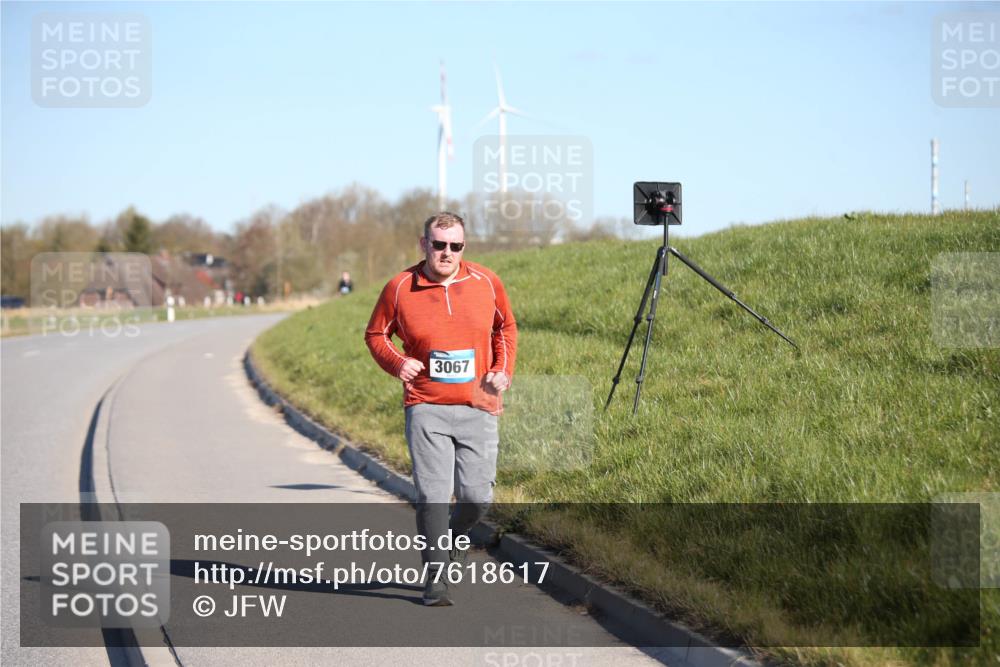06.04.2025 - 44. Internationalen Wilhelmsburger Insellauf Jannik Wohlers http://msf.ph/oto/7618617 06.04.2025 09:48:51 Laufen 3067 meine-sportfotos.de