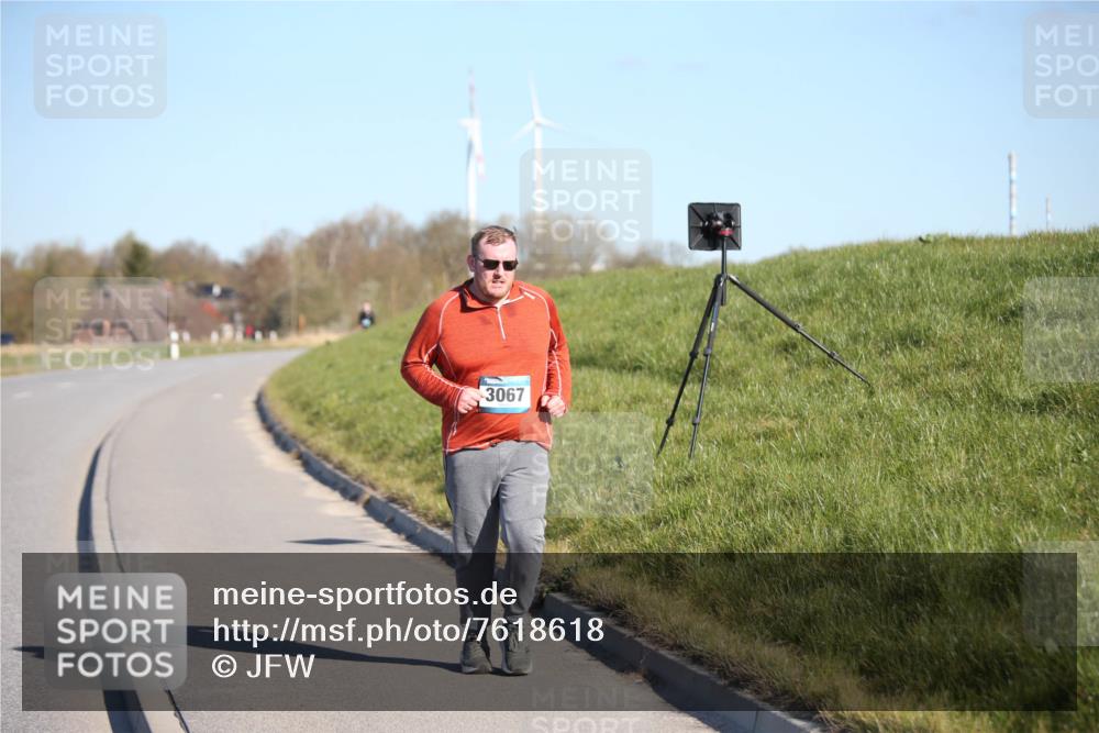 06.04.2025 - 44. Internationalen Wilhelmsburger Insellauf Jannik Wohlers http://msf.ph/oto/7618618 06.04.2025 09:48:51 Laufen 3067 meine-sportfotos.de