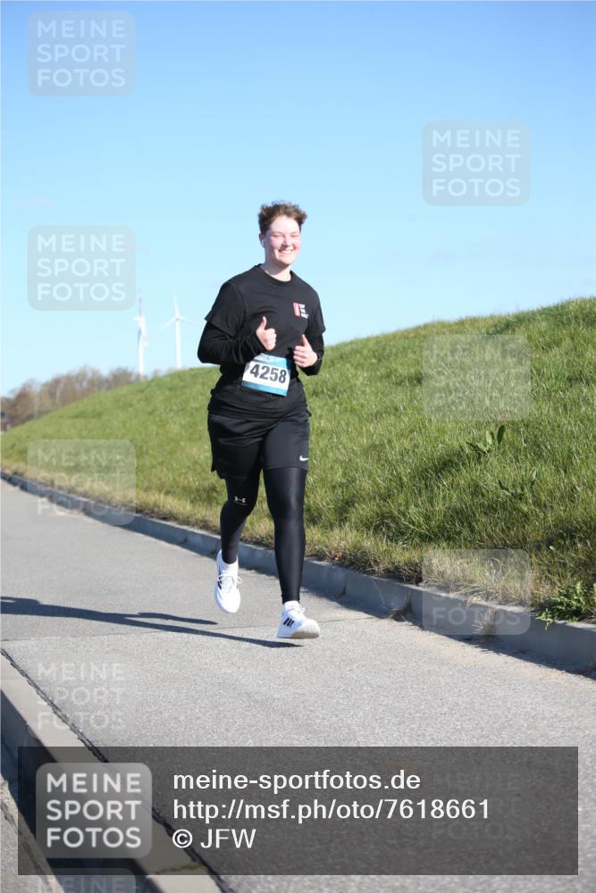 06.04.2025 - 44. Internationalen Wilhelmsburger Insellauf Jannik Wohlers http://msf.ph/oto/7618661 06.04.2025 09:49:41 Laufen 4258 meine-sportfotos.de