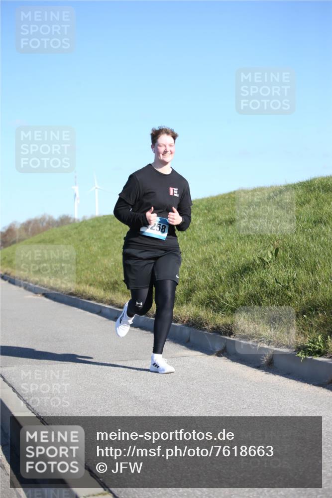 06.04.2025 - 44. Internationalen Wilhelmsburger Insellauf Jannik Wohlers http://msf.ph/oto/7618663 06.04.2025 09:49:41 Laufen 258 meine-sportfotos.de