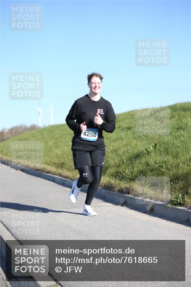 06.04.2025 - 44. Internationalen Wilhelmsburger Insellauf Jannik Wohlers http://msf.ph/oto/7618665 06.04.2025 09:49:41 Laufen 4258 meine-sportfotos.de