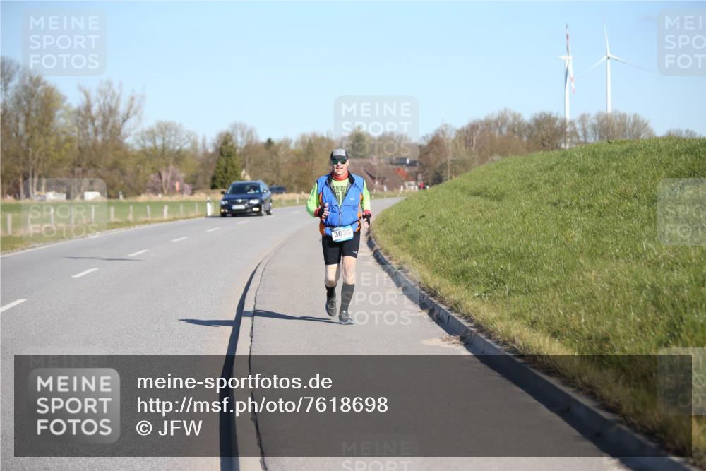 06.04.2025 - 44. Internationalen Wilhelmsburger Insellauf Jannik Wohlers http://msf.ph/oto/7618698 06.04.2025 09:49:55 Laufen 3036 meine-sportfotos.de