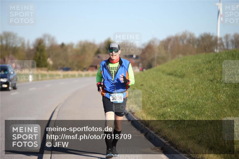 06.04.2025 - 44. Internationalen Wilhelmsburger Insellauf Jannik Wohlers http://msf.ph/oto/7618709 06.04.2025 09:49:57 Laufen 3036 meine-sportfotos.de
