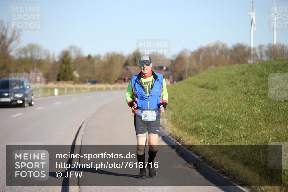 06.04.2025 - 44. Internationalen Wilhelmsburger Insellauf Jannik Wohlers http://msf.ph/oto/7618716 06.04.2025 09:49:57 Laufen 3036 meine-sportfotos.de