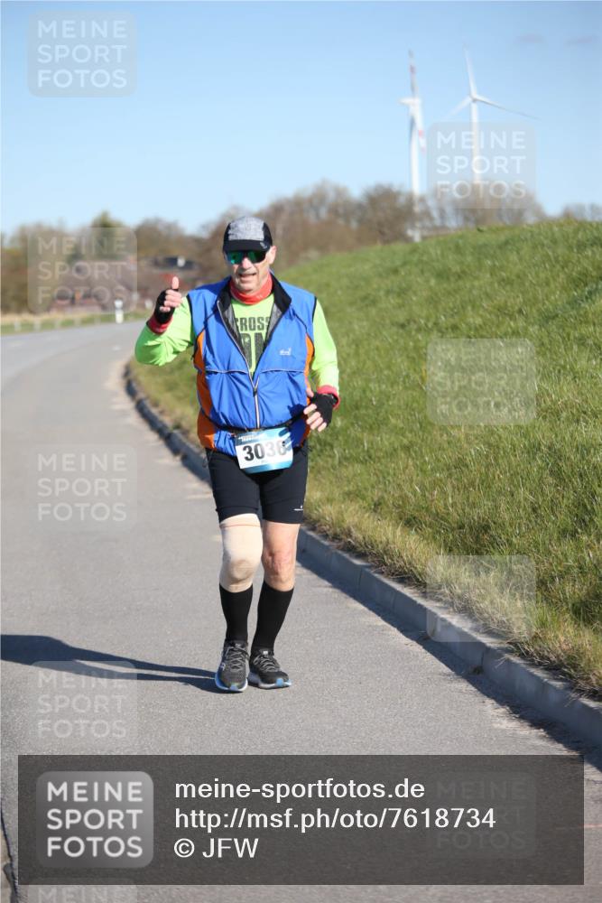 06.04.2025 - 44. Internationalen Wilhelmsburger Insellauf Jannik Wohlers http://msf.ph/oto/7618734 06.04.2025 09:49:59 Laufen 3036 meine-sportfotos.de