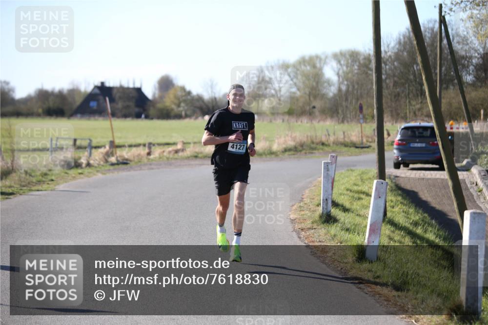 06.04.2025 - 44. Internationalen Wilhelmsburger Insellauf Jannik Wohlers http://msf.ph/oto/7618830 06.04.2025 09:57:34 Laufen 4127 meine-sportfotos.de