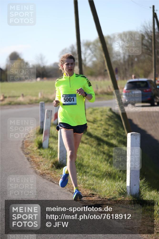 06.04.2025 - 44. Internationalen Wilhelmsburger Insellauf Jannik Wohlers http://msf.ph/oto/7618912 06.04.2025 09:58:49 Laufen 5001 meine-sportfotos.de