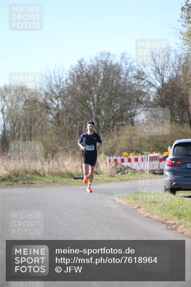 06.04.2025 - 44. Internationalen Wilhelmsburger Insellauf Jannik Wohlers http://msf.ph/oto/7618964 06.04.2025 09:59:36 Laufen 4206 meine-sportfotos.de