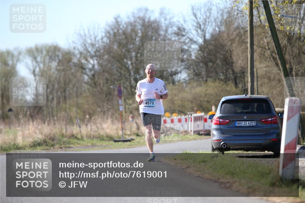 06.04.2025 - 44. Internationalen Wilhelmsburger Insellauf Jannik Wohlers http://msf.ph/oto/7619001 06.04.2025 09:59:55 Laufen 4572, 4321 meine-sportfotos.de