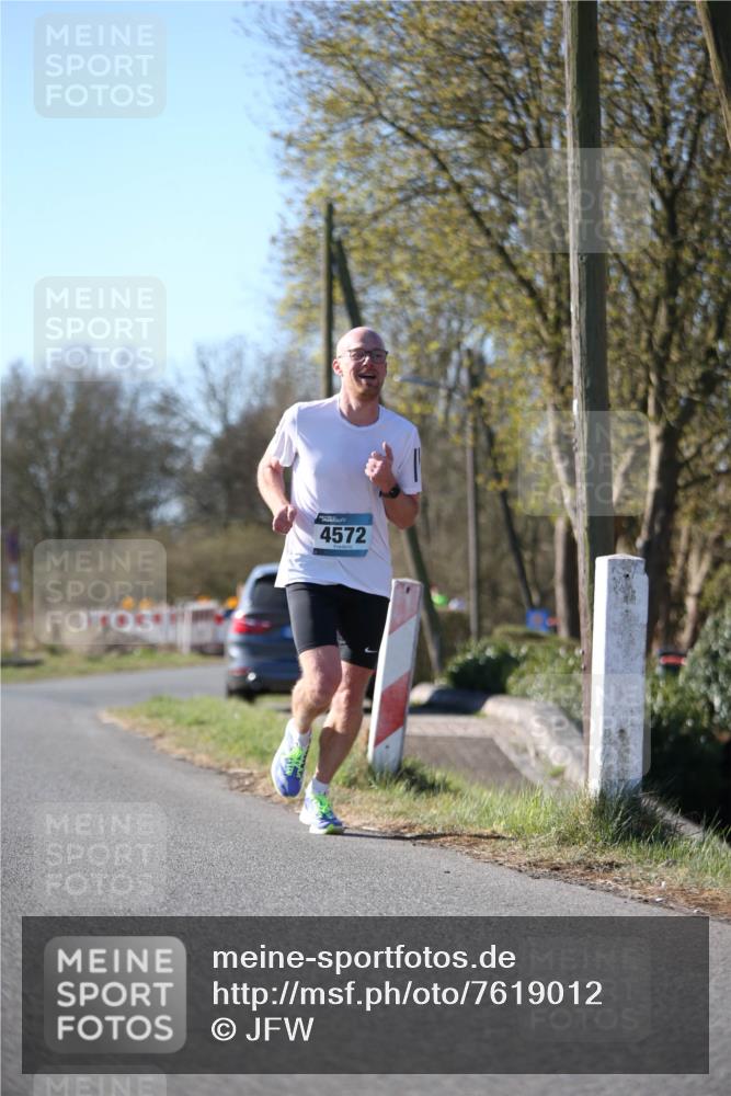 06.04.2025 - 44. Internationalen Wilhelmsburger Insellauf Jannik Wohlers http://msf.ph/oto/7619012 06.04.2025 09:59:59 Laufen 4572 meine-sportfotos.de