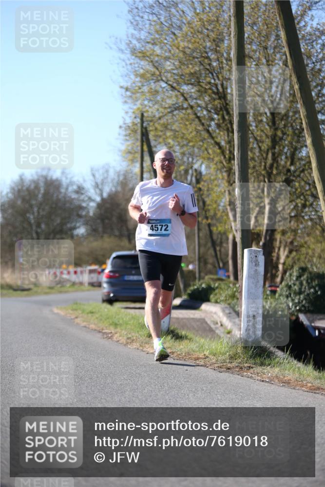 06.04.2025 - 44. Internationalen Wilhelmsburger Insellauf Jannik Wohlers http://msf.ph/oto/7619018 06.04.2025 09:59:59 Laufen 4572 meine-sportfotos.de