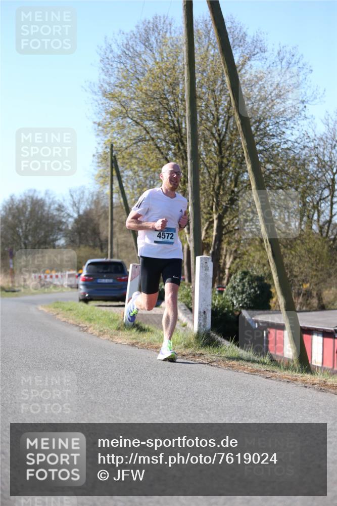 06.04.2025 - 44. Internationalen Wilhelmsburger Insellauf Jannik Wohlers http://msf.ph/oto/7619024 06.04.2025 09:59:59 Laufen 4572 meine-sportfotos.de