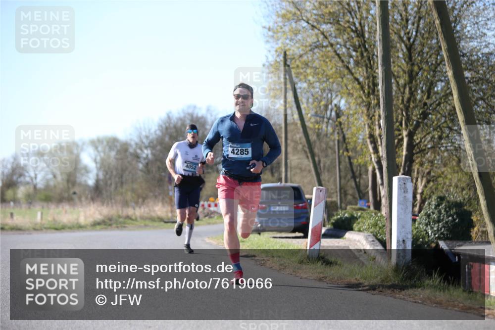 06.04.2025 - 44. Internationalen Wilhelmsburger Insellauf Jannik Wohlers http://msf.ph/oto/7619066 06.04.2025 10:00:30 Laufen 4052, 4285 meine-sportfotos.de