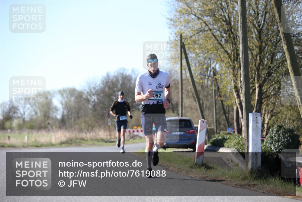 06.04.2025 - 44. Internationalen Wilhelmsburger Insellauf Jannik Wohlers http://msf.ph/oto/7619088 06.04.2025 10:00:32 Laufen 4614, 0, 052 meine-sportfotos.de