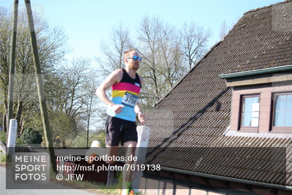 06.04.2025 - 44. Internationalen Wilhelmsburger Insellauf Jannik Wohlers http://msf.ph/oto/7619138 06.04.2025 10:00:44 Laufen 3759 meine-sportfotos.de