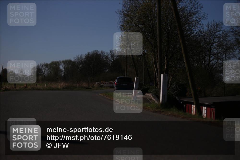06.04.2025 - 44. Internationalen Wilhelmsburger Insellauf Jannik Wohlers http://msf.ph/oto/7619146 06.04.2025 10:00:52 Laufen  meine-sportfotos.de