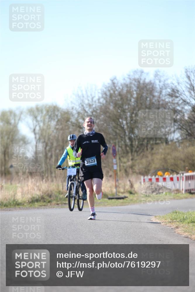06.04.2025 - 44. Internationalen Wilhelmsburger Insellauf Jannik Wohlers http://msf.ph/oto/7619297 06.04.2025 10:01:43 Laufen 1, 3522 meine-sportfotos.de