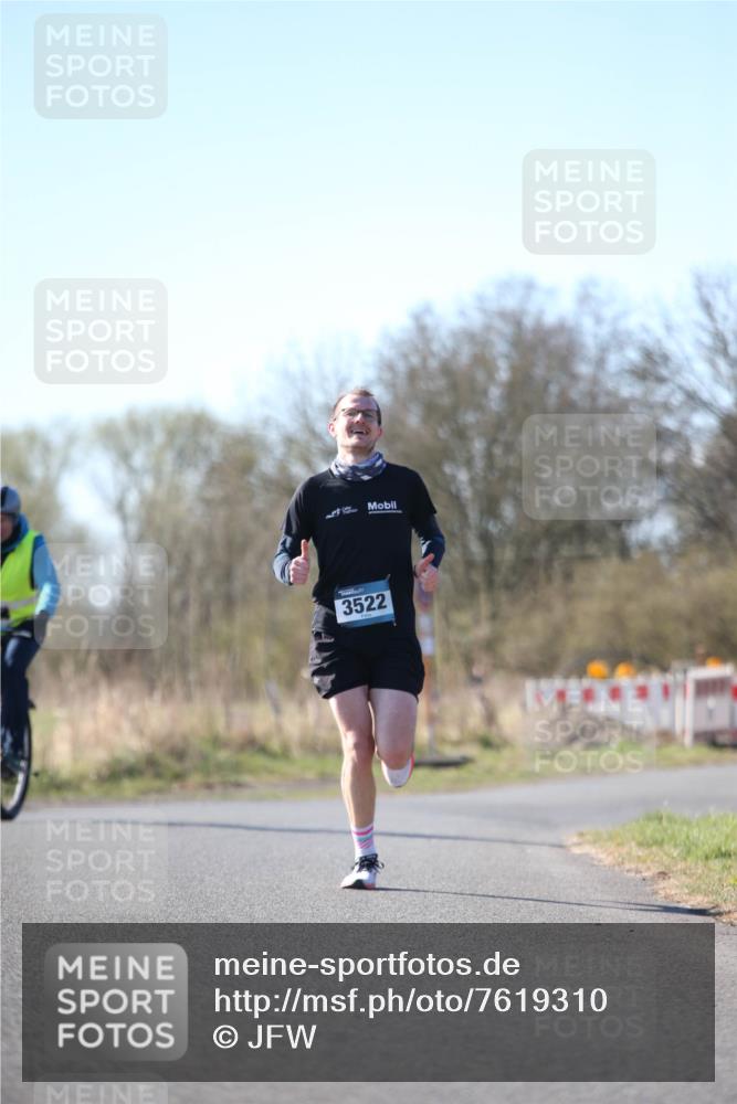 06.04.2025 - 44. Internationalen Wilhelmsburger Insellauf Jannik Wohlers http://msf.ph/oto/7619310 06.04.2025 10:01:45 Laufen 3522 meine-sportfotos.de