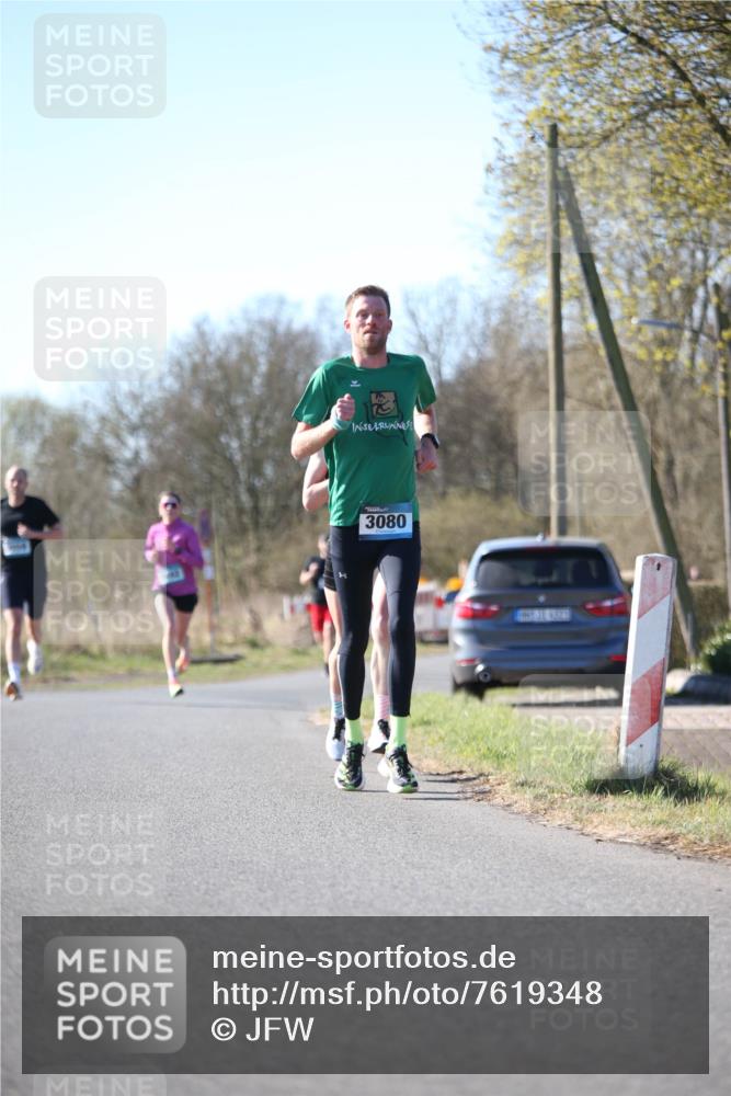 06.04.2025 - 44. Internationalen Wilhelmsburger Insellauf Jannik Wohlers http://msf.ph/oto/7619348 06.04.2025 10:01:58 Laufen 3080 meine-sportfotos.de