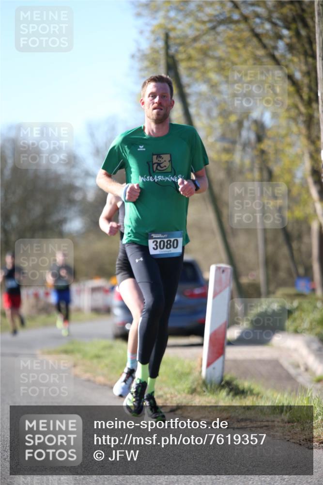 06.04.2025 - 44. Internationalen Wilhelmsburger Insellauf Jannik Wohlers http://msf.ph/oto/7619357 06.04.2025 10:01:59 Laufen 3080 meine-sportfotos.de