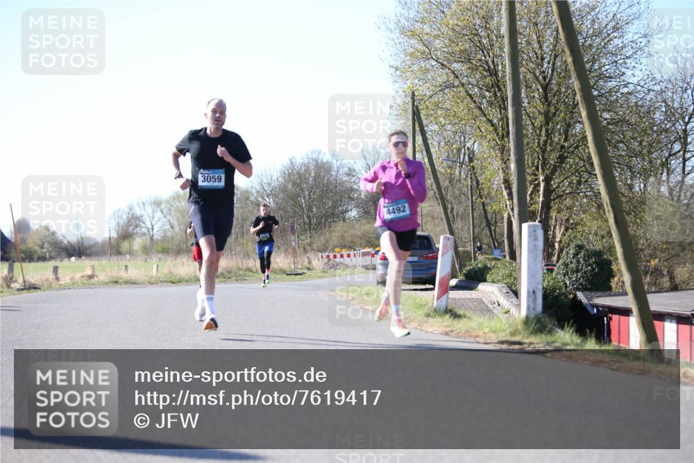06.04.2025 - 44. Internationalen Wilhelmsburger Insellauf Jannik Wohlers http://msf.ph/oto/7619417 06.04.2025 10:02:04 Laufen 3059, 4492, 14321 meine-sportfotos.de
