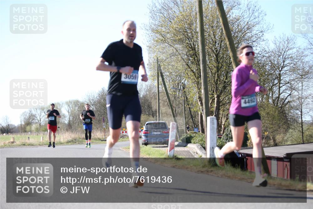 06.04.2025 - 44. Internationalen Wilhelmsburger Insellauf Jannik Wohlers http://msf.ph/oto/7619436 06.04.2025 10:02:05 Laufen 3557, 9599, 3059, 31, 4321, 4492 meine-sportfotos.de