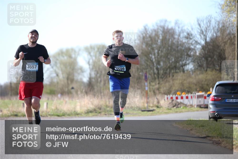 06.04.2025 - 44. Internationalen Wilhelmsburger Insellauf Jannik Wohlers http://msf.ph/oto/7619439 06.04.2025 10:02:07 Laufen 3557, 3599, 31, 432 meine-sportfotos.de