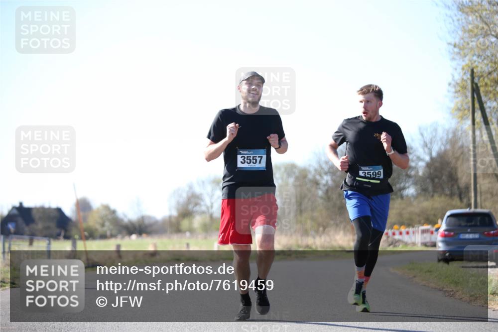 06.04.2025 - 44. Internationalen Wilhelmsburger Insellauf Jannik Wohlers http://msf.ph/oto/7619459 06.04.2025 10:02:09 Laufen 3557, 3599 meine-sportfotos.de