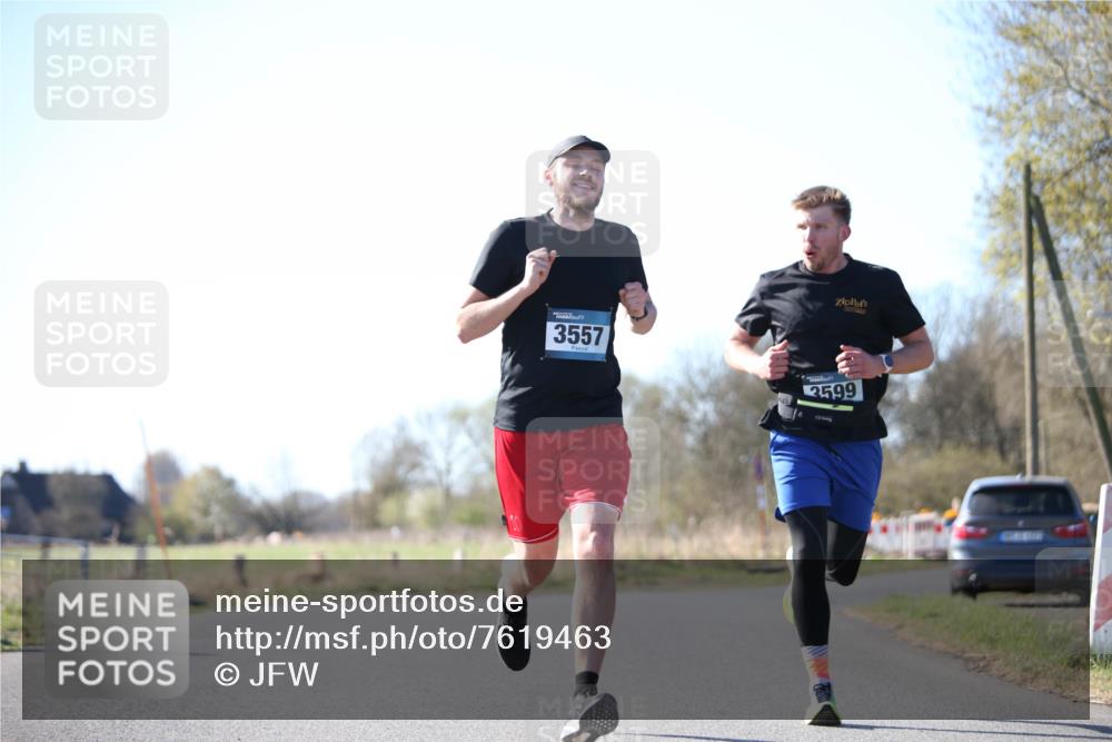 06.04.2025 - 44. Internationalen Wilhelmsburger Insellauf Jannik Wohlers http://msf.ph/oto/7619463 06.04.2025 10:02:09 Laufen 3557, 3599 meine-sportfotos.de