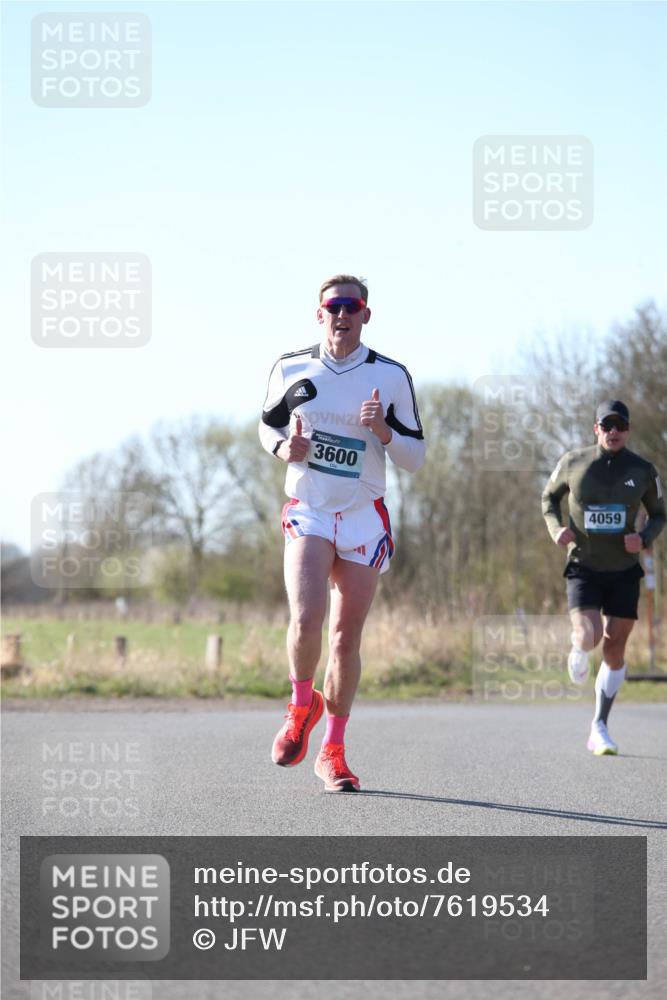 06.04.2025 - 44. Internationalen Wilhelmsburger Insellauf Jannik Wohlers http://msf.ph/oto/7619534 06.04.2025 10:03:10 Laufen 3600, 4059 meine-sportfotos.de