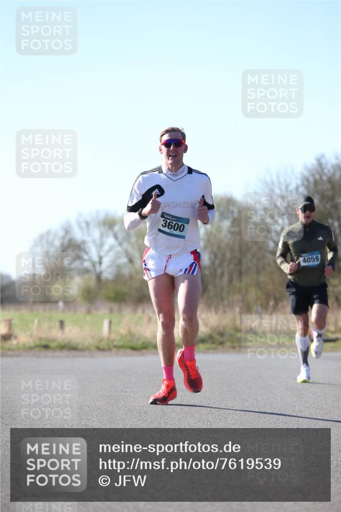 06.04.2025 - 44. Internationalen Wilhelmsburger Insellauf Jannik Wohlers http://msf.ph/oto/7619539 06.04.2025 10:03:10 Laufen 3600, 4059 meine-sportfotos.de