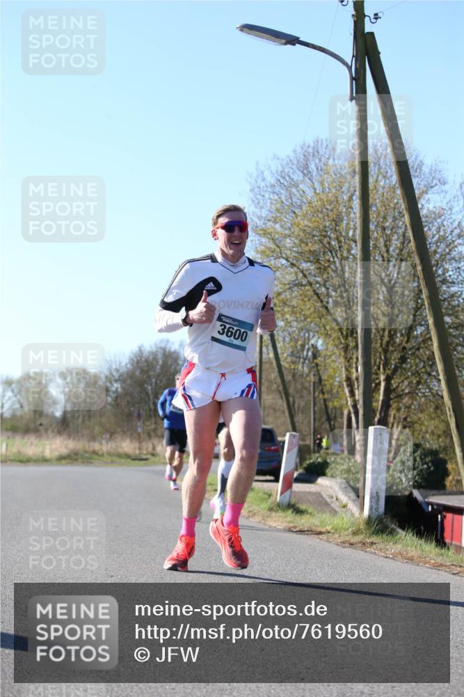 06.04.2025 - 44. Internationalen Wilhelmsburger Insellauf Jannik Wohlers http://msf.ph/oto/7619560 06.04.2025 10:03:12 Laufen 3600 meine-sportfotos.de