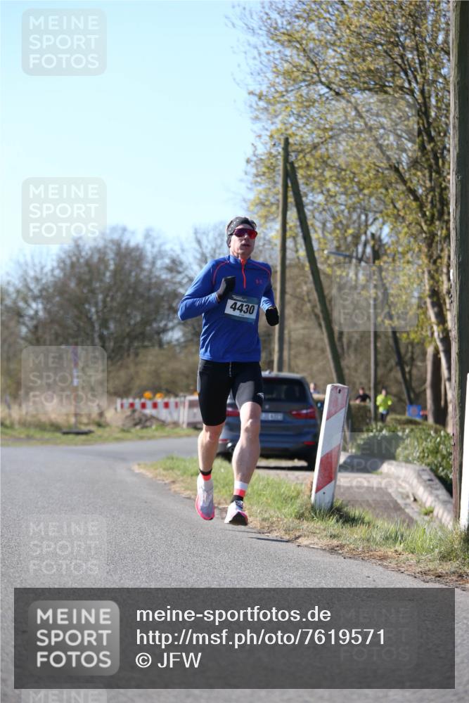 06.04.2025 - 44. Internationalen Wilhelmsburger Insellauf Jannik Wohlers http://msf.ph/oto/7619571 06.04.2025 10:03:14 Laufen 4430 meine-sportfotos.de