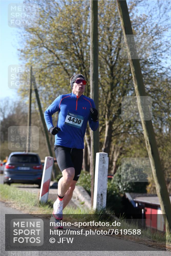 06.04.2025 - 44. Internationalen Wilhelmsburger Insellauf Jannik Wohlers http://msf.ph/oto/7619588 06.04.2025 10:03:15 Laufen 4430 meine-sportfotos.de