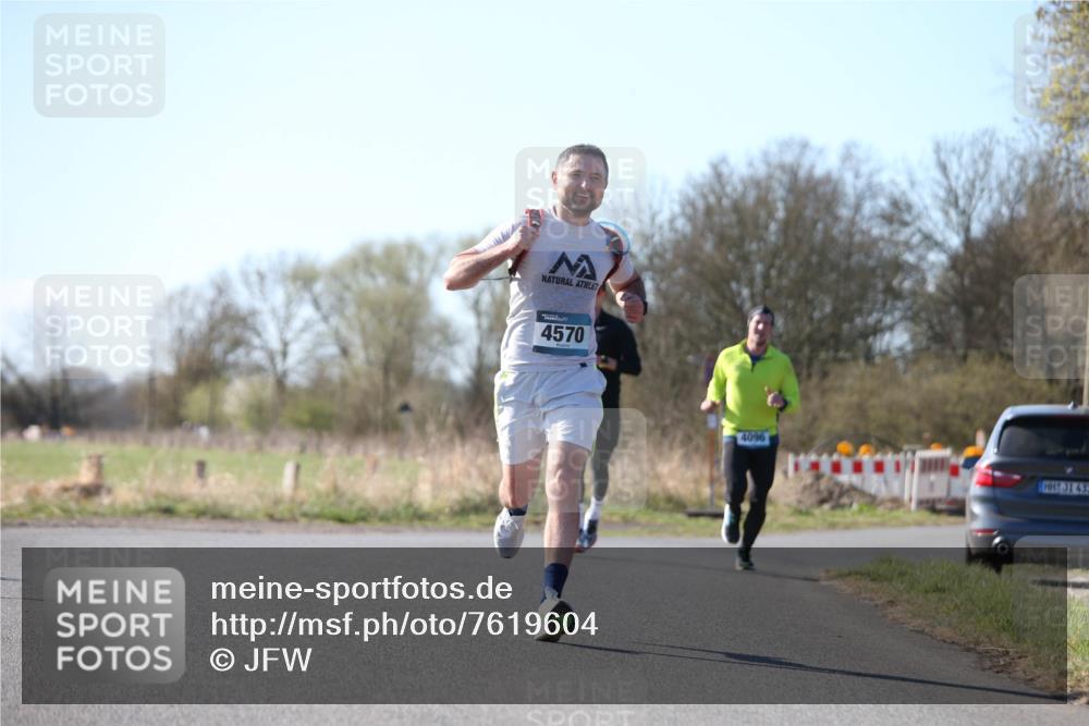 06.04.2025 - 44. Internationalen Wilhelmsburger Insellauf Jannik Wohlers http://msf.ph/oto/7619604 06.04.2025 10:03:32 Laufen 4570, 4096, 31, 43 meine-sportfotos.de