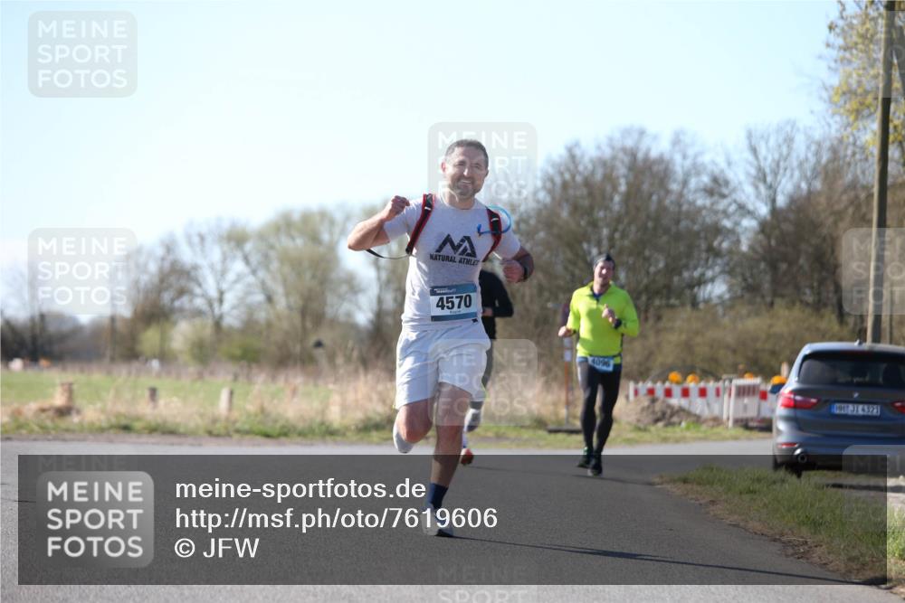 06.04.2025 - 44. Internationalen Wilhelmsburger Insellauf Jannik Wohlers http://msf.ph/oto/7619606 06.04.2025 10:03:32 Laufen 4570, 4096, 31, 4321 meine-sportfotos.de