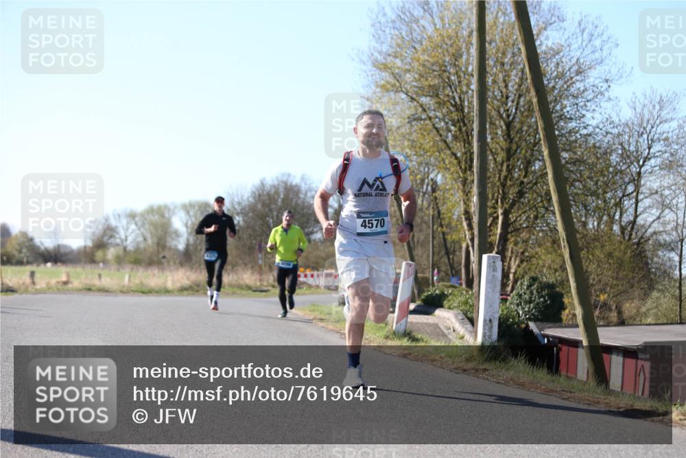 06.04.2025 - 44. Internationalen Wilhelmsburger Insellauf Jannik Wohlers http://msf.ph/oto/7619645 06.04.2025 10:03:34 Laufen 4570 meine-sportfotos.de