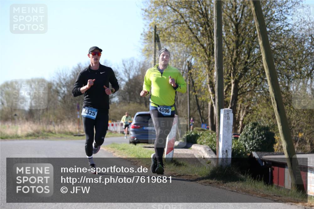 06.04.2025 - 44. Internationalen Wilhelmsburger Insellauf Jannik Wohlers http://msf.ph/oto/7619681 06.04.2025 10:03:36 Laufen 4325, 4096 meine-sportfotos.de