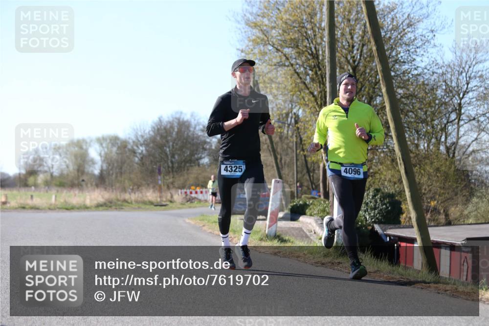 06.04.2025 - 44. Internationalen Wilhelmsburger Insellauf Jannik Wohlers http://msf.ph/oto/7619702 06.04.2025 10:03:37 Laufen 4325, 4096 meine-sportfotos.de