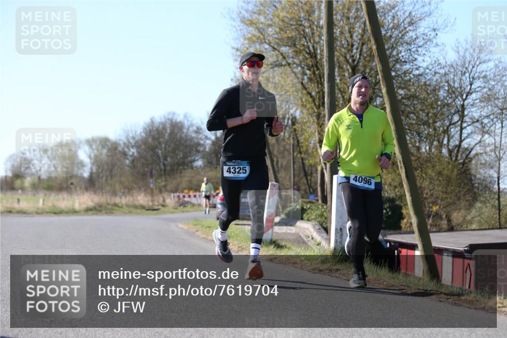 06.04.2025 - 44. Internationalen Wilhelmsburger Insellauf Jannik Wohlers http://msf.ph/oto/7619704 06.04.2025 10:03:37 Laufen 4325, 4096 meine-sportfotos.de